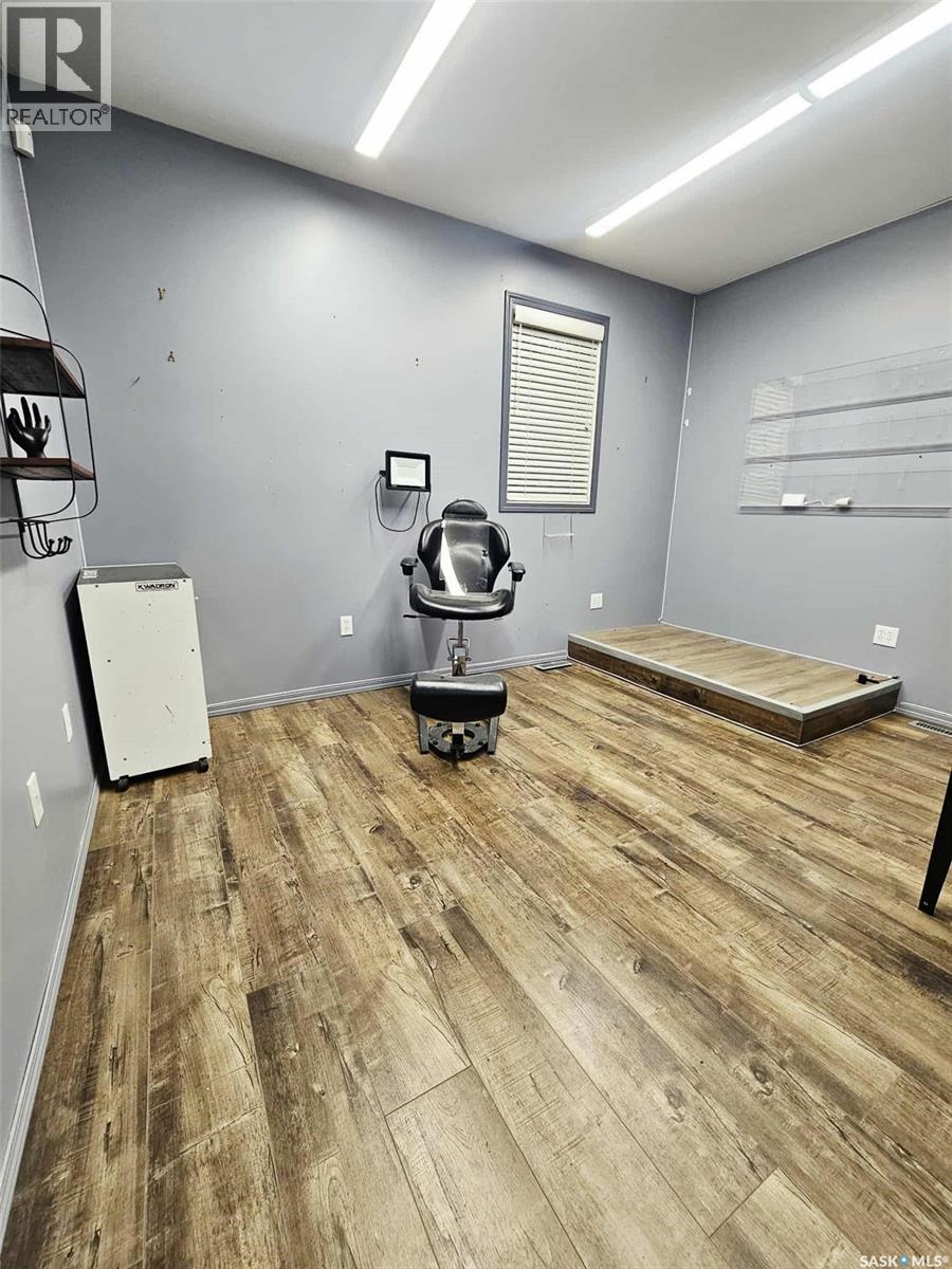 1 507 Main STREET - Photo 2 of 6, Esterhazy, Saskatchewan