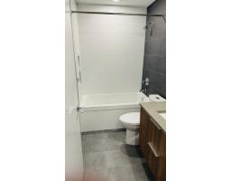 1704 13387 Old Yale Road, Surrey, BC V3T0V6 Photo 10