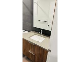 1704 13387 Old Yale Road, Surrey, BC V3T0V6 Photo 9