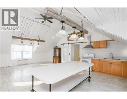 142 Saint-pierre E Boulevard, Caraquet, NB E1W1B1 Photo 37