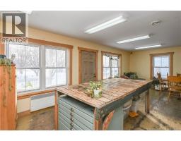 142 Saint-pierre E Boulevard, Caraquet, NB E1W1B1 Photo 27