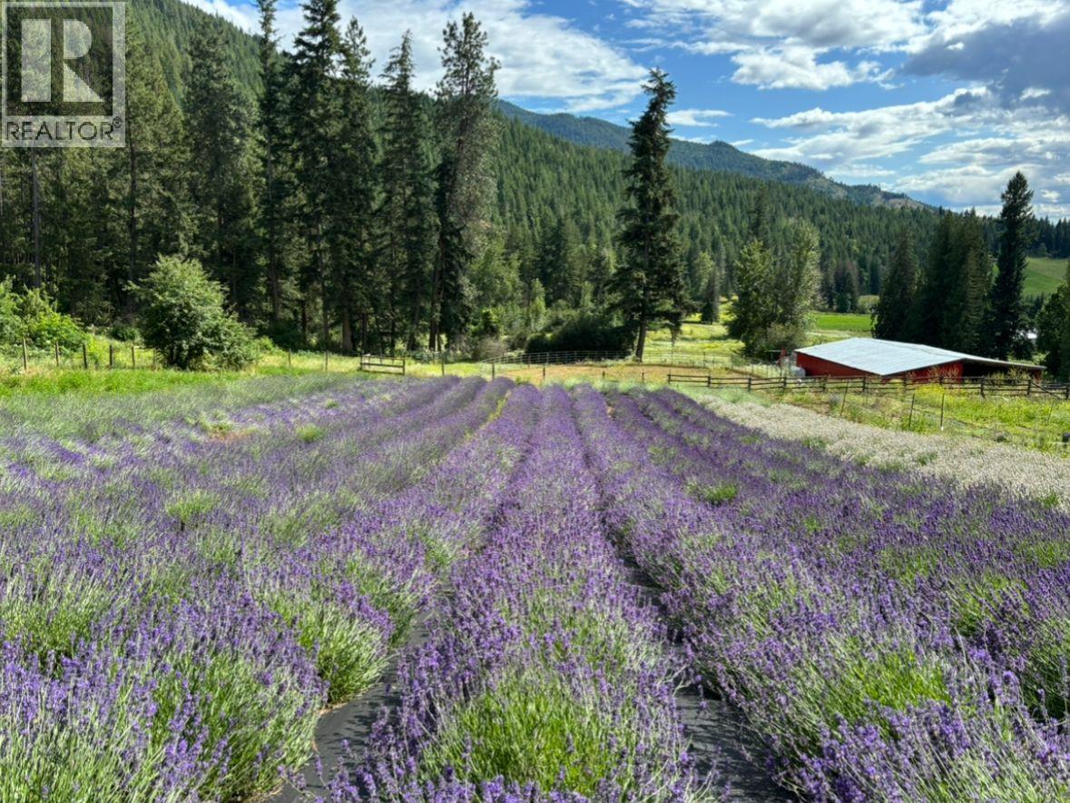  1274 Mountain View Road, Spallumcheen