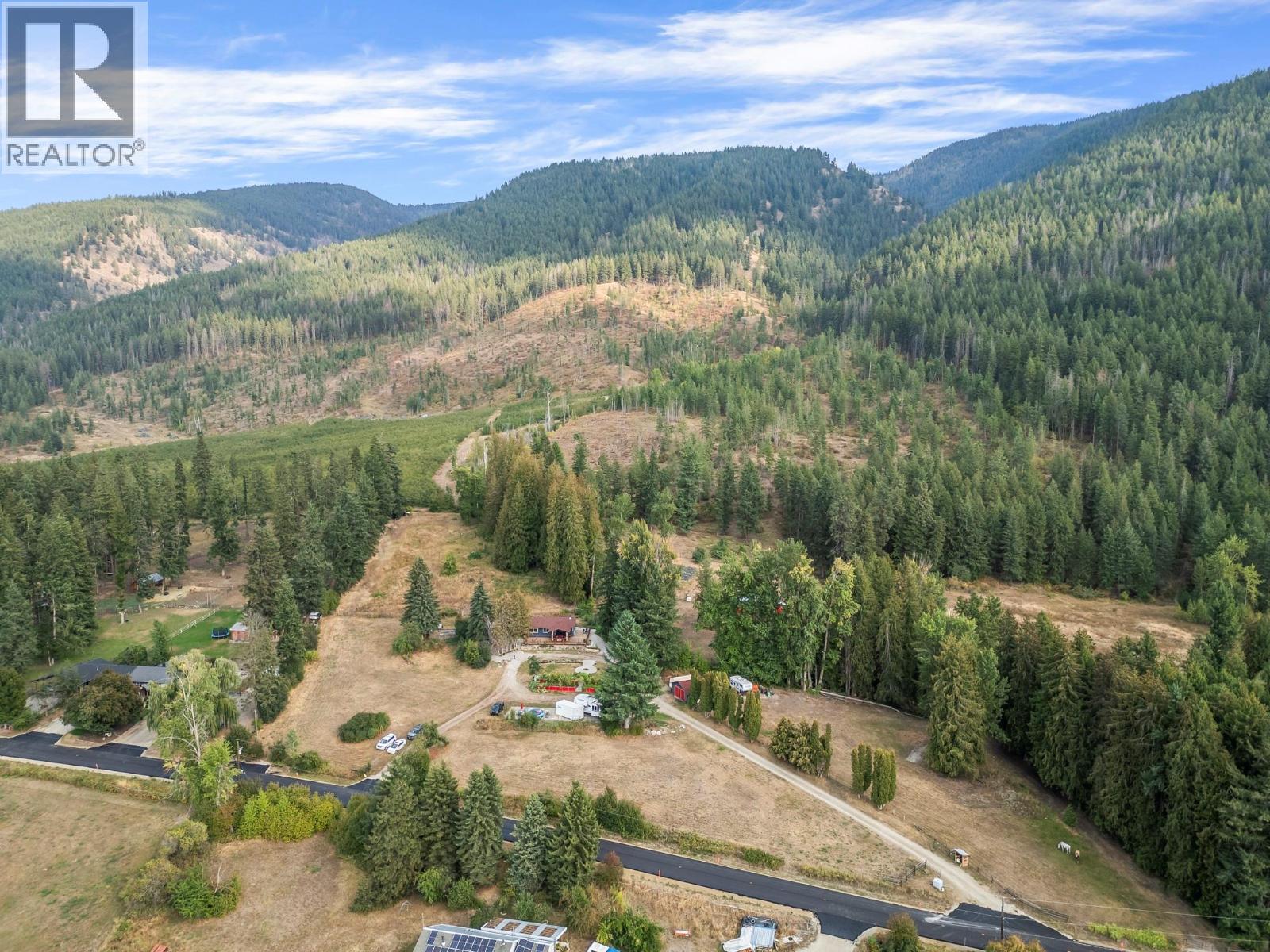  1274 Mountain View Road, Spallumcheen