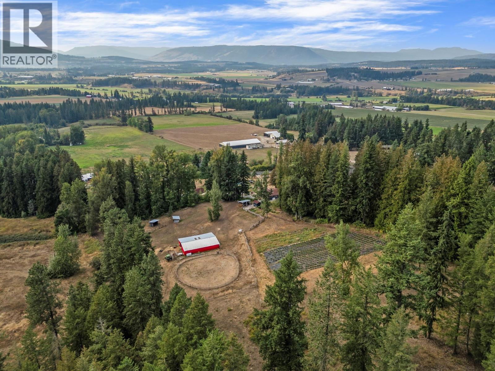  1274 Mountain View Road, Spallumcheen
