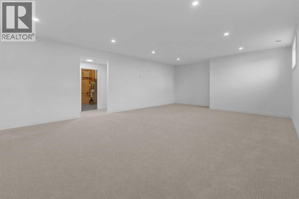 Single Family House Bungalow for Sale in  Everson Close Evergreen Red Deer 