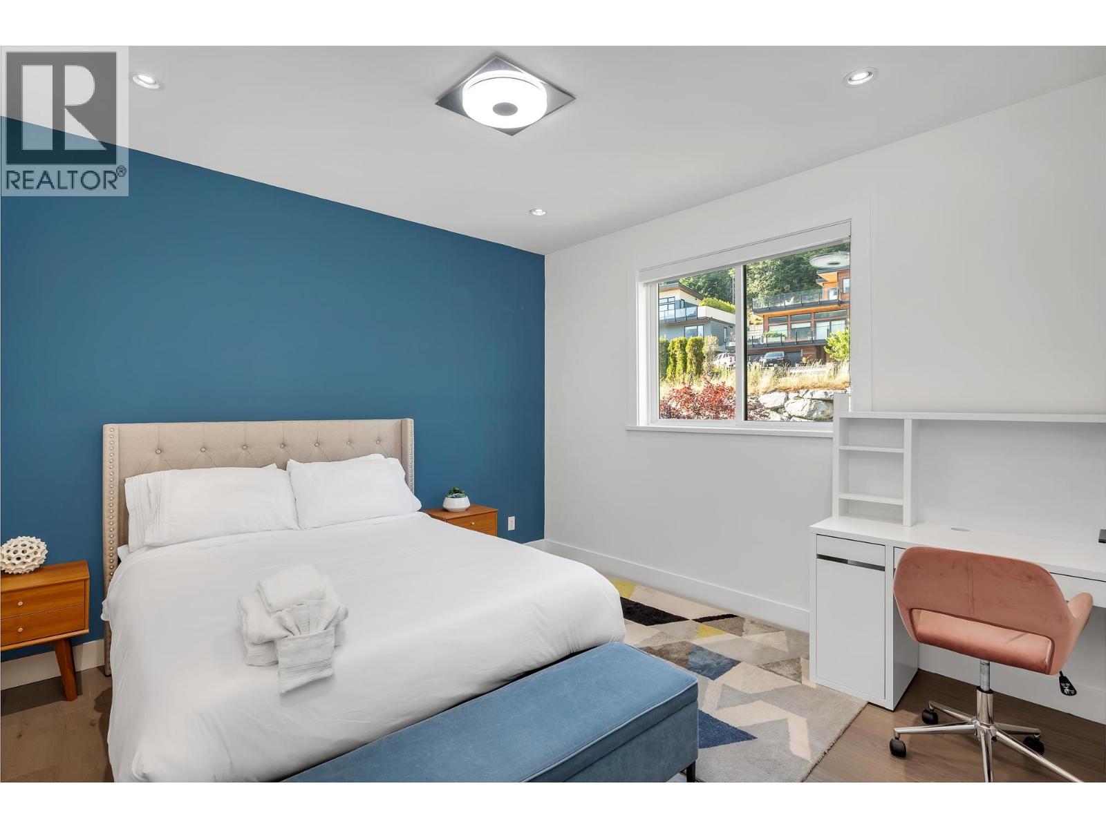 2213 WINDSAIL PLACE, Squamish