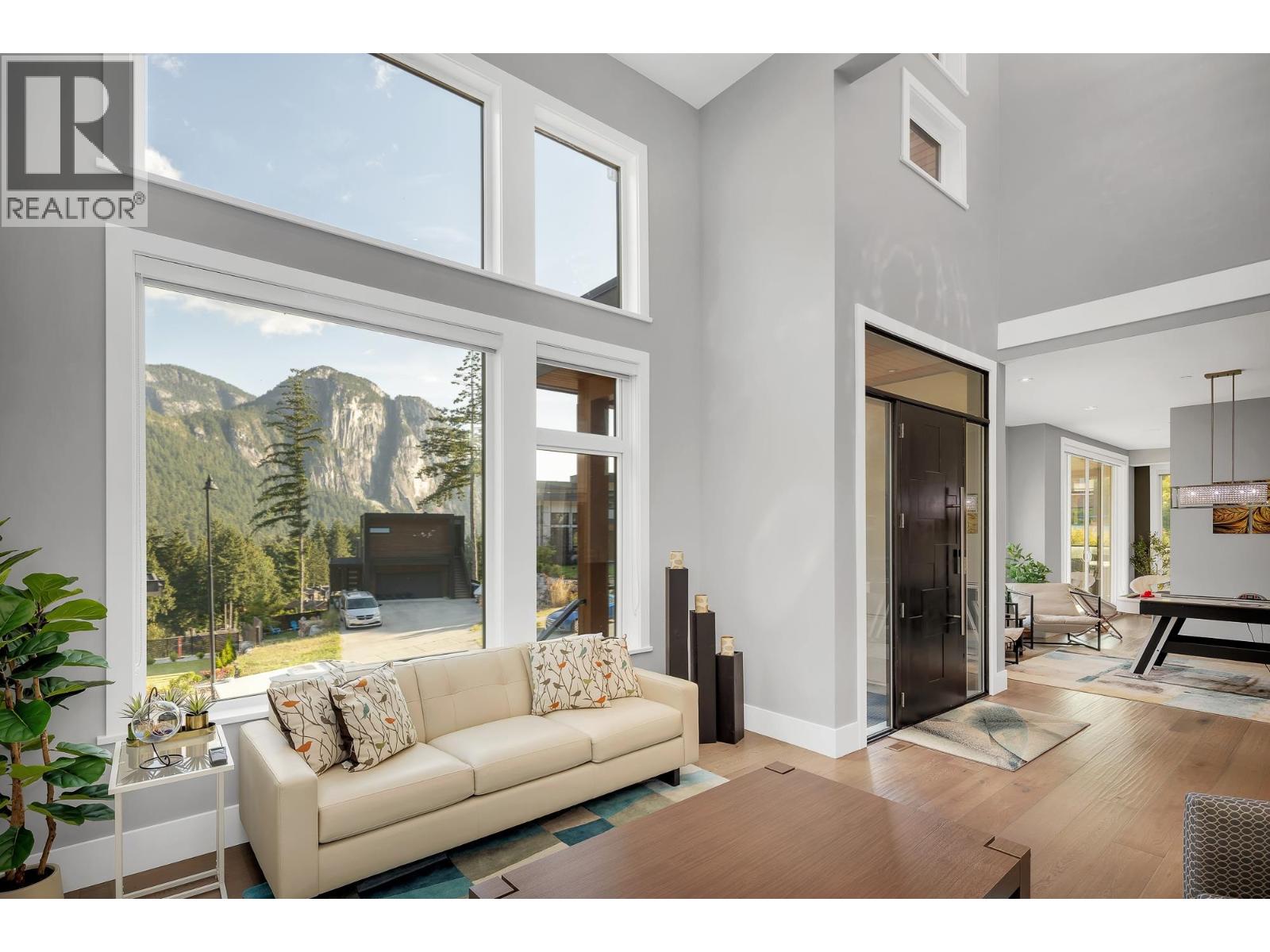 2213 WINDSAIL PLACE, Squamish