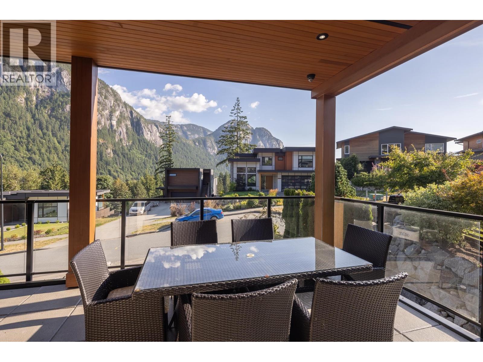 2213 WINDSAIL PLACE, Squamish