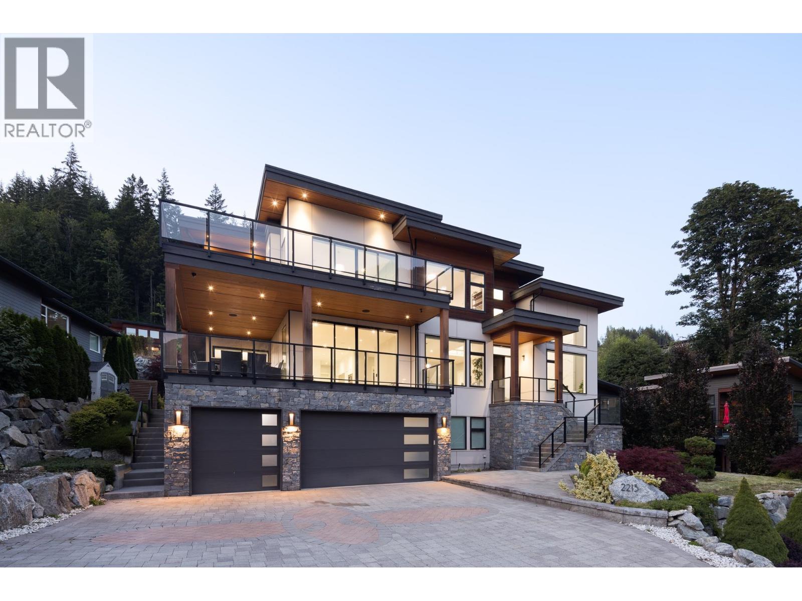 2213 WINDSAIL PLACE, Squamish