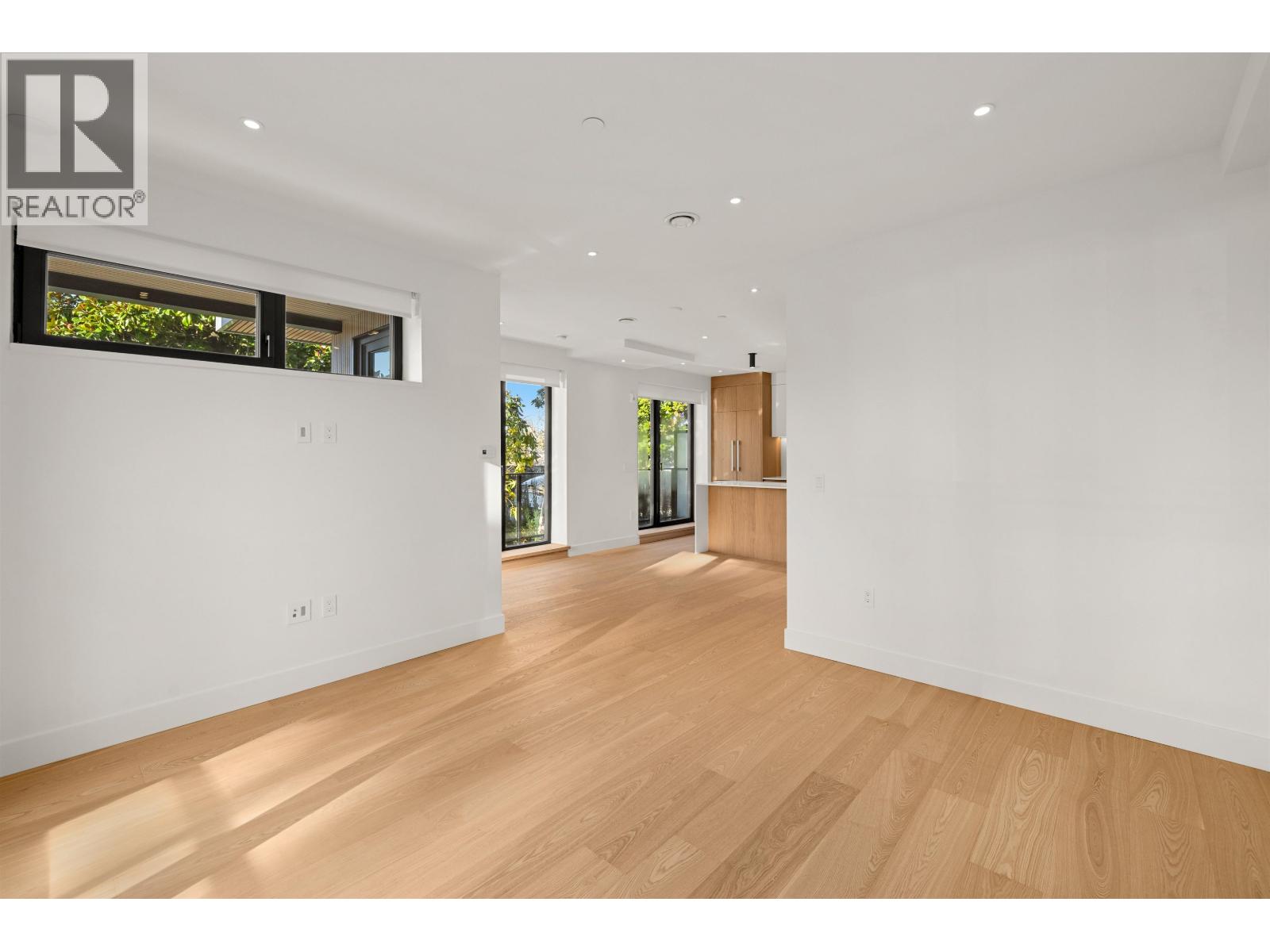 595 W 29TH AVENUE, Vancouver