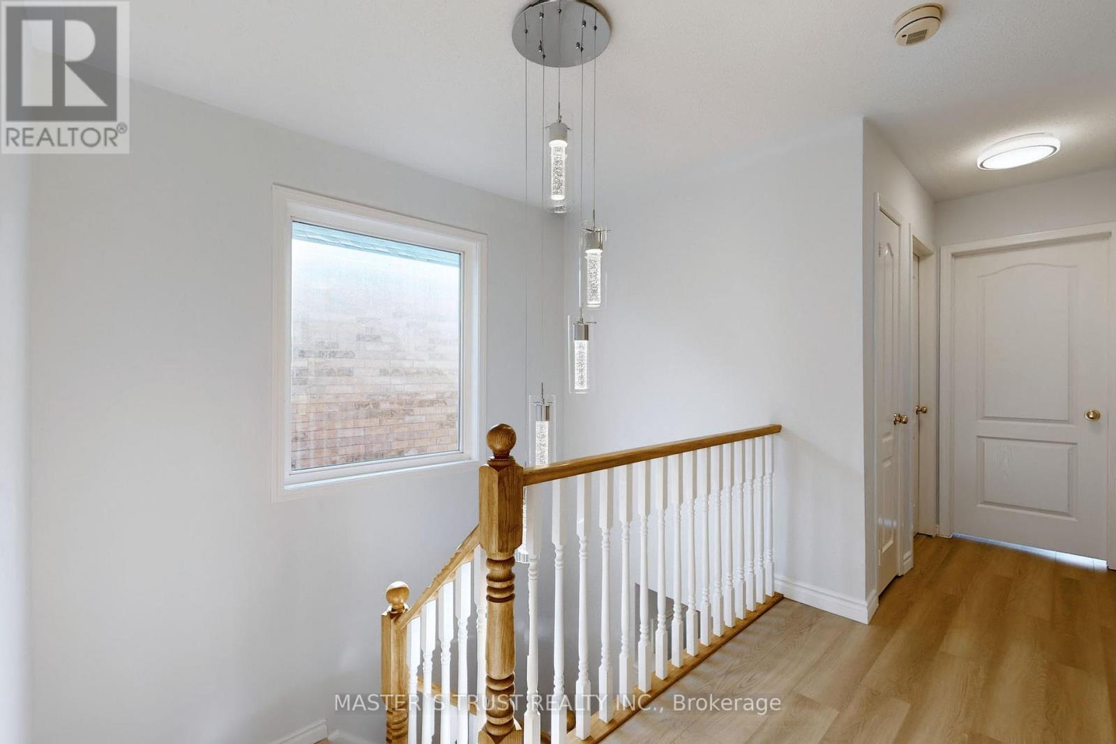 12 CASTLEMORE AVENUE - Photo 5 of 13, Markham (Berczy), Ontario