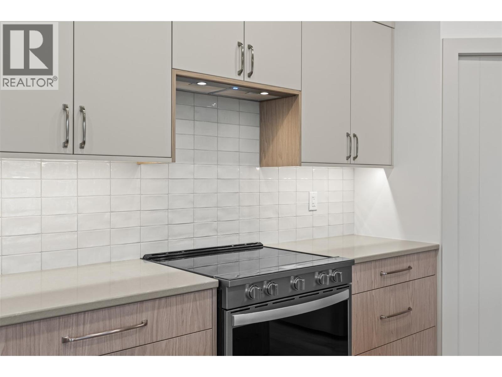 2345 Patterson Avenue Unit# 102, Armstrong