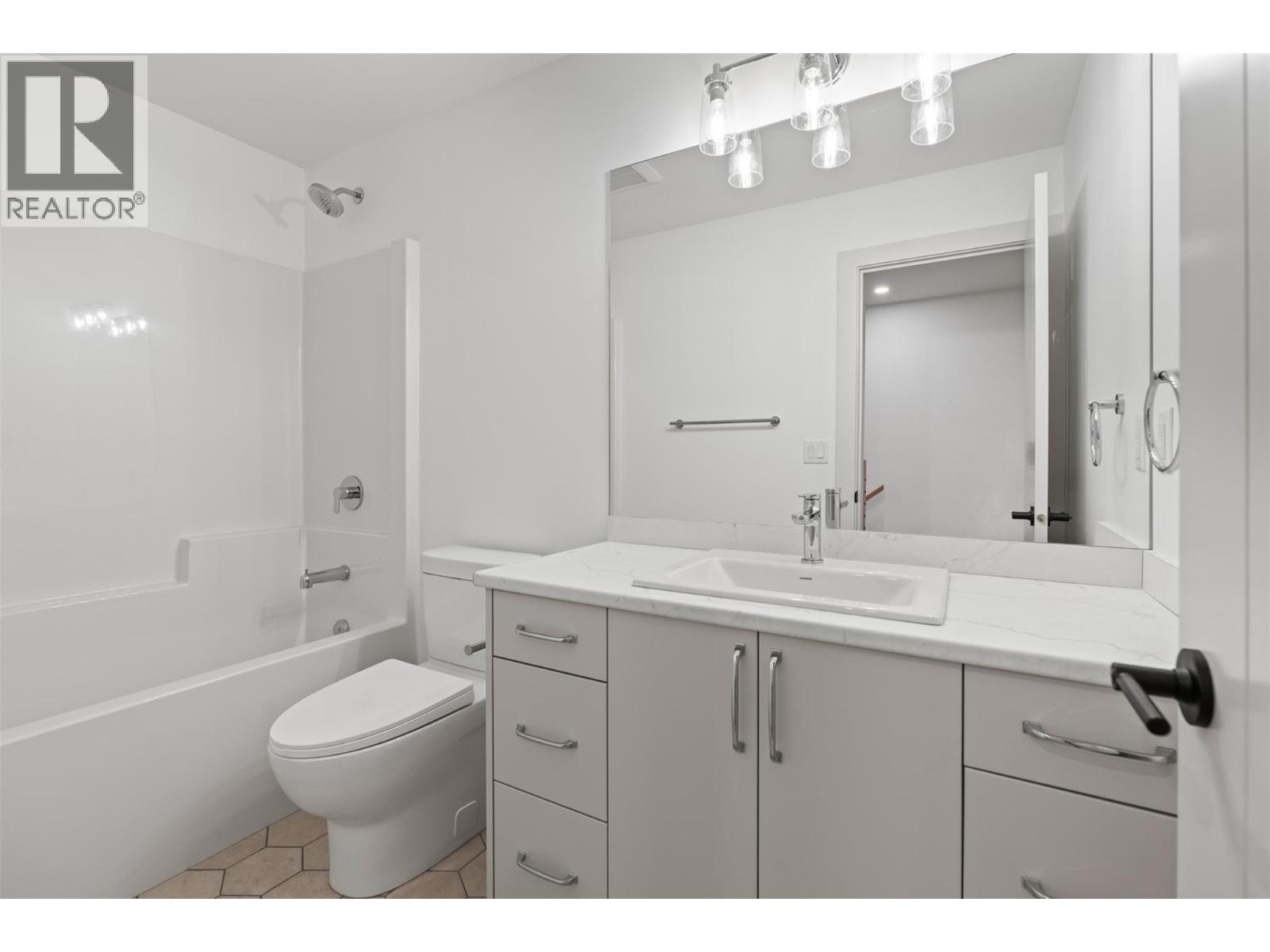 2345 Patterson Avenue Unit# 102, Armstrong