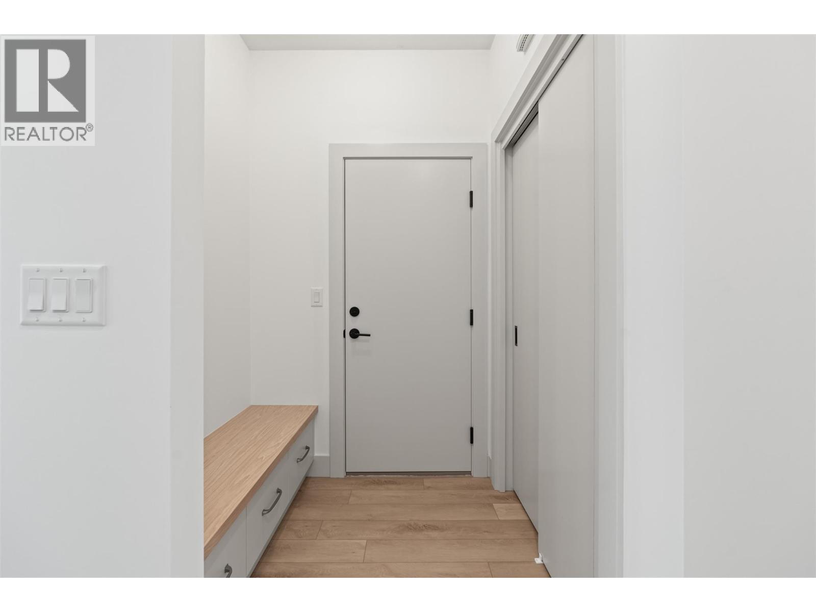 2345 Patterson Avenue Unit# 102, Armstrong