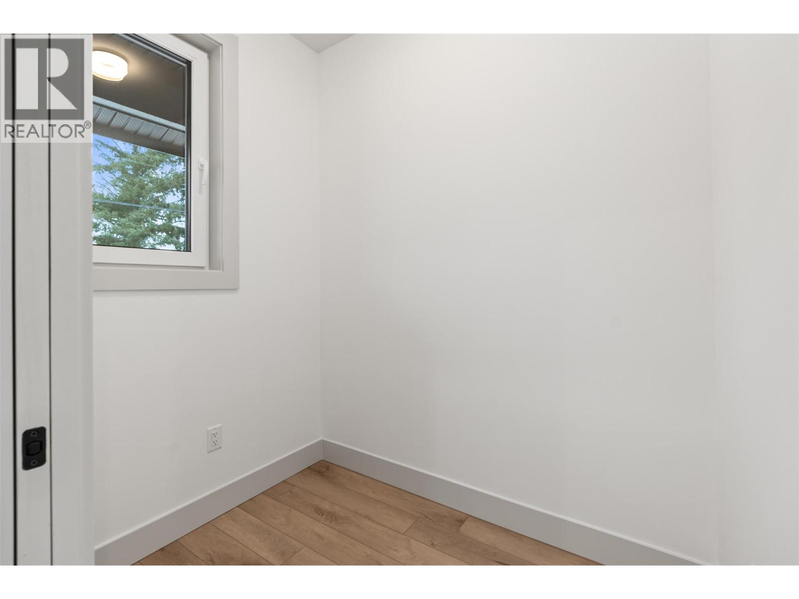 2345 Patterson Avenue Unit# 102, Armstrong