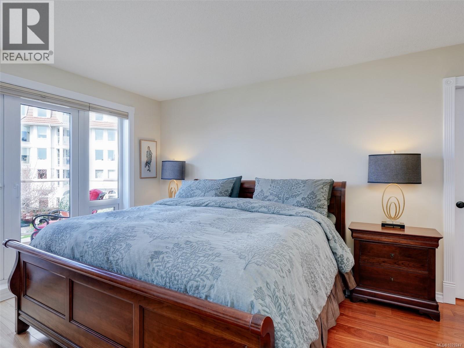 123 75 Songhees Road, Victoria