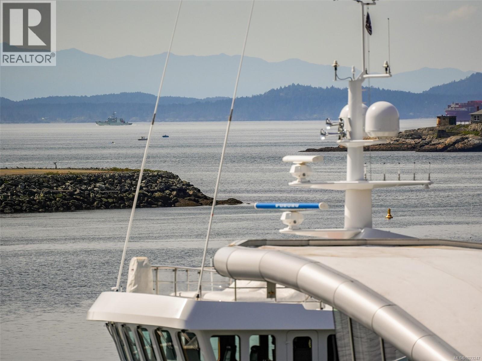 123 75 Songhees Road, Victoria