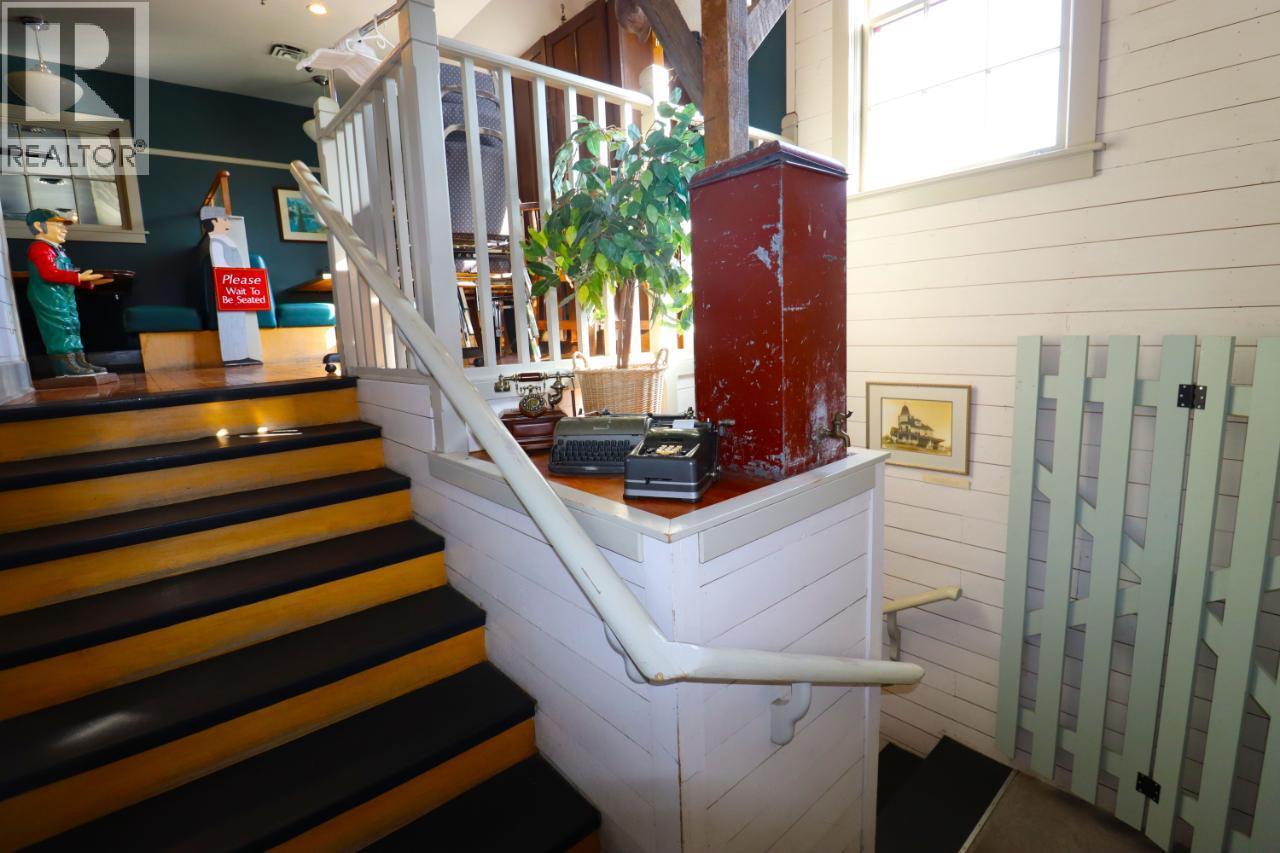 7654 DONALDSON Drive — photo 23