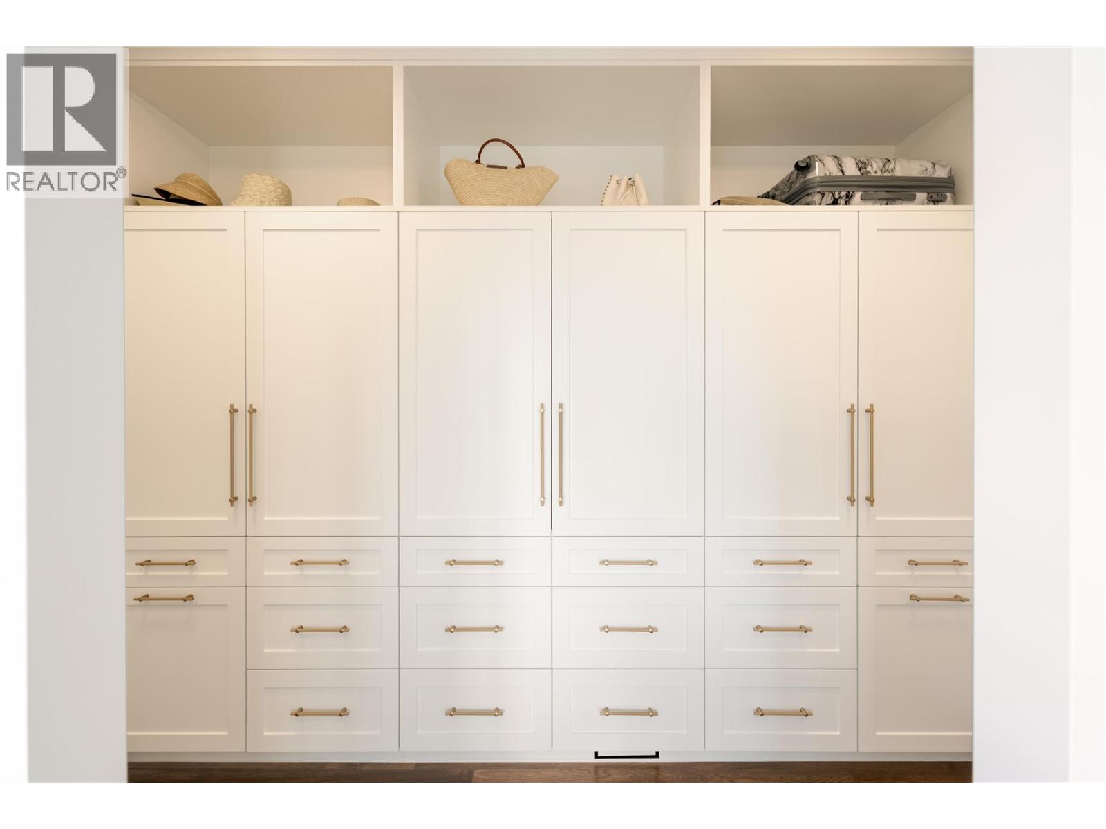  172 Skyland Drive, Kelowna