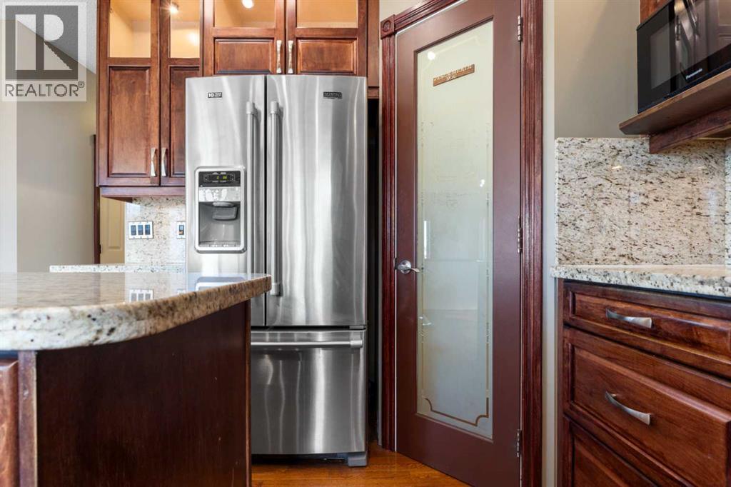 Single Family House for Sale in  Coral Shores Cape NE Coral Springs Calgary 