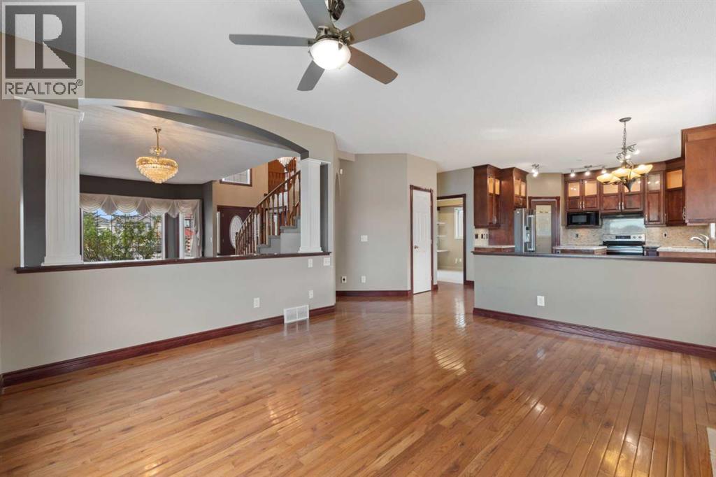 Single Family House for Sale in  Coral Shores Cape NE Coral Springs Calgary 