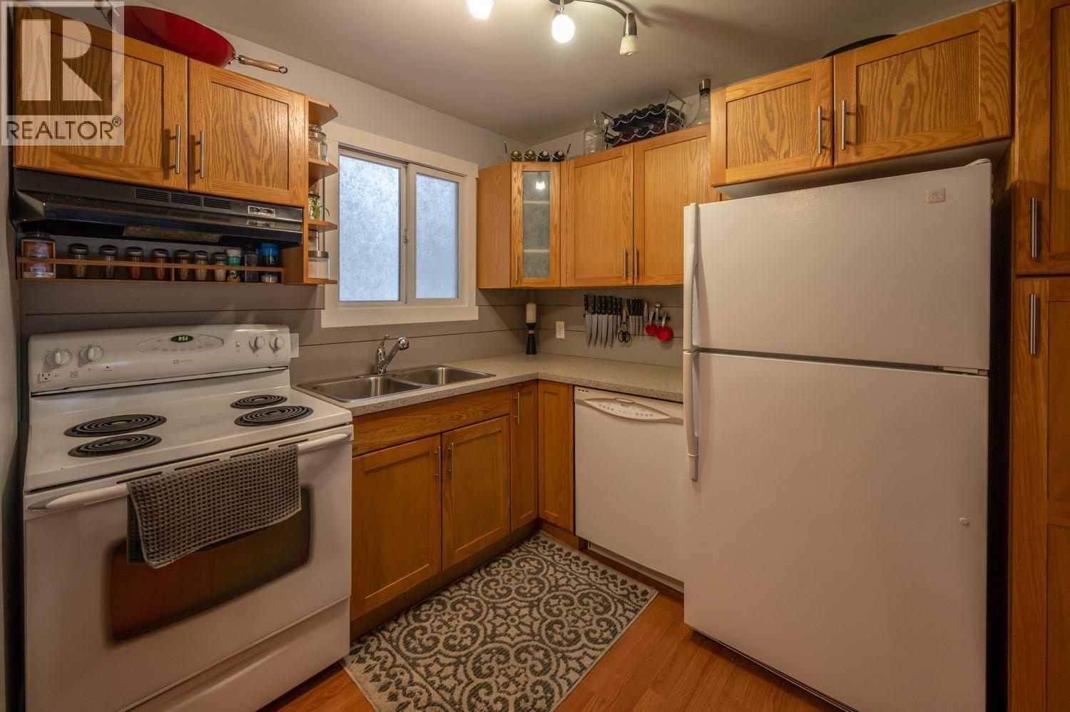 #43 2250 Baskin Street - 6