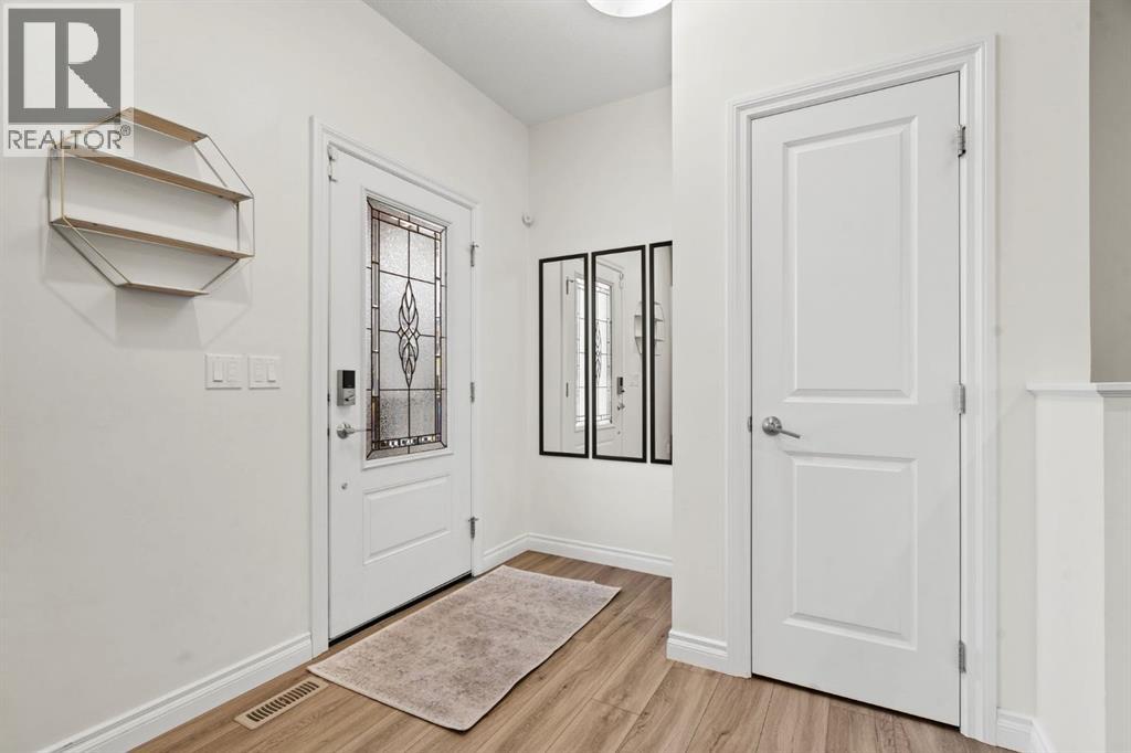 10 Emberside Link, Cochrane