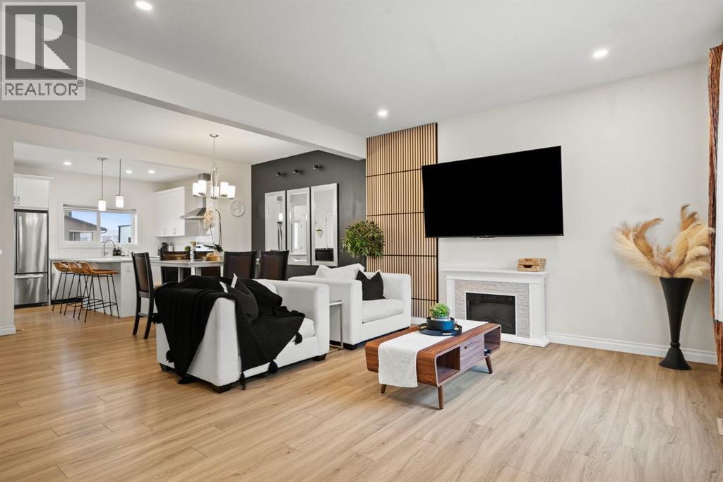 10 Emberside Link, Cochrane