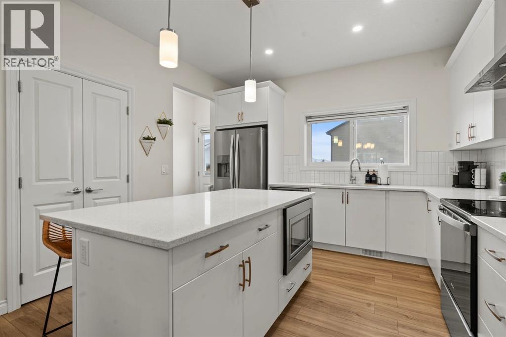 10 Emberside Link, Cochrane