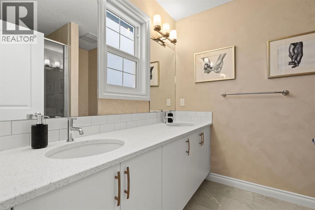 10 Emberside Link, Cochrane