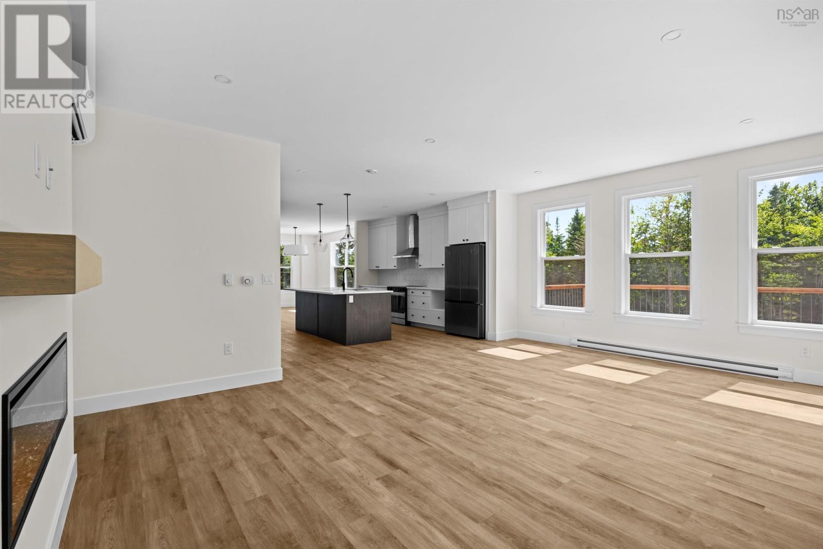 Property 25 of 49 of 653 Indian Point Road