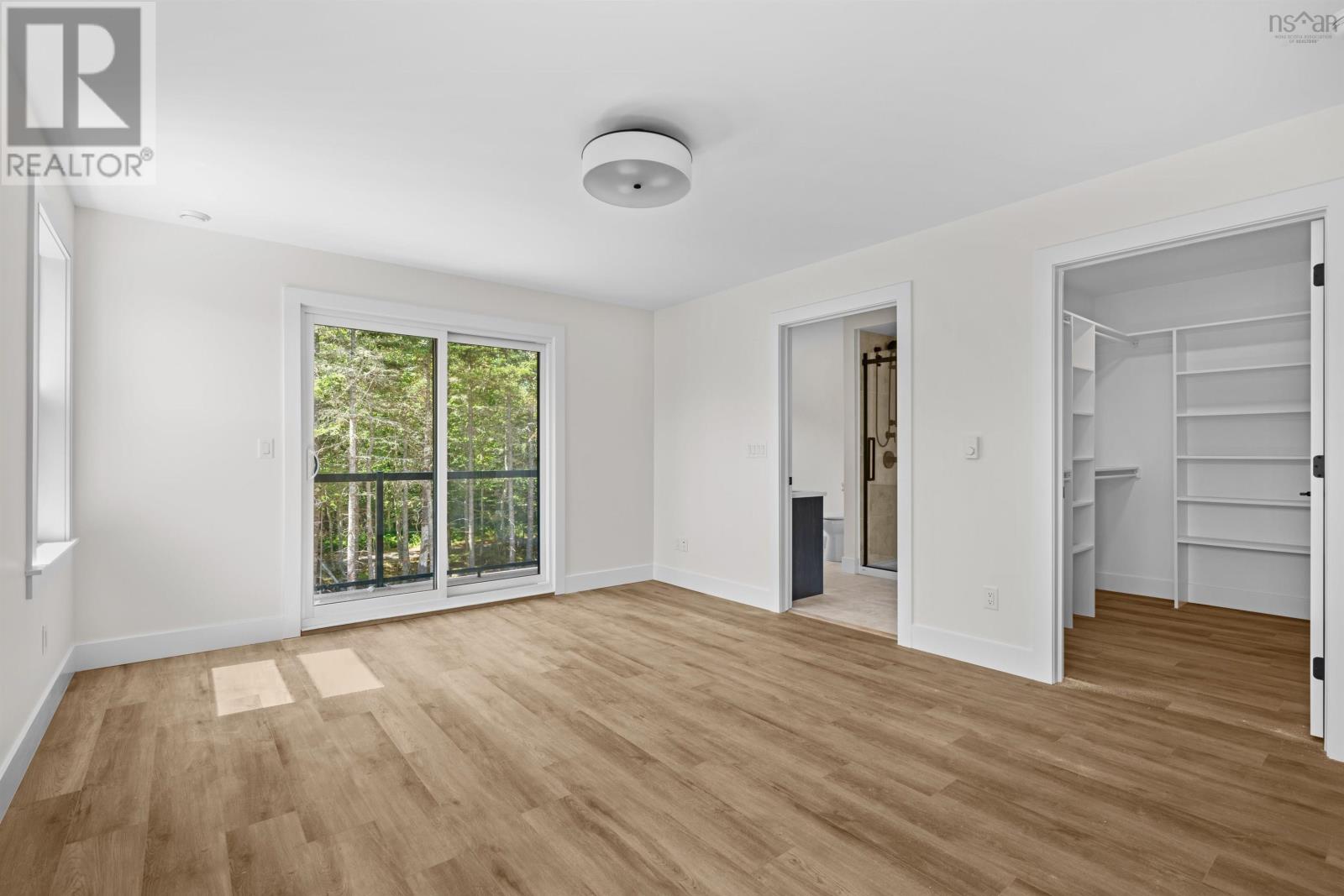 Property 33 of 49 of 653 Indian Point Road