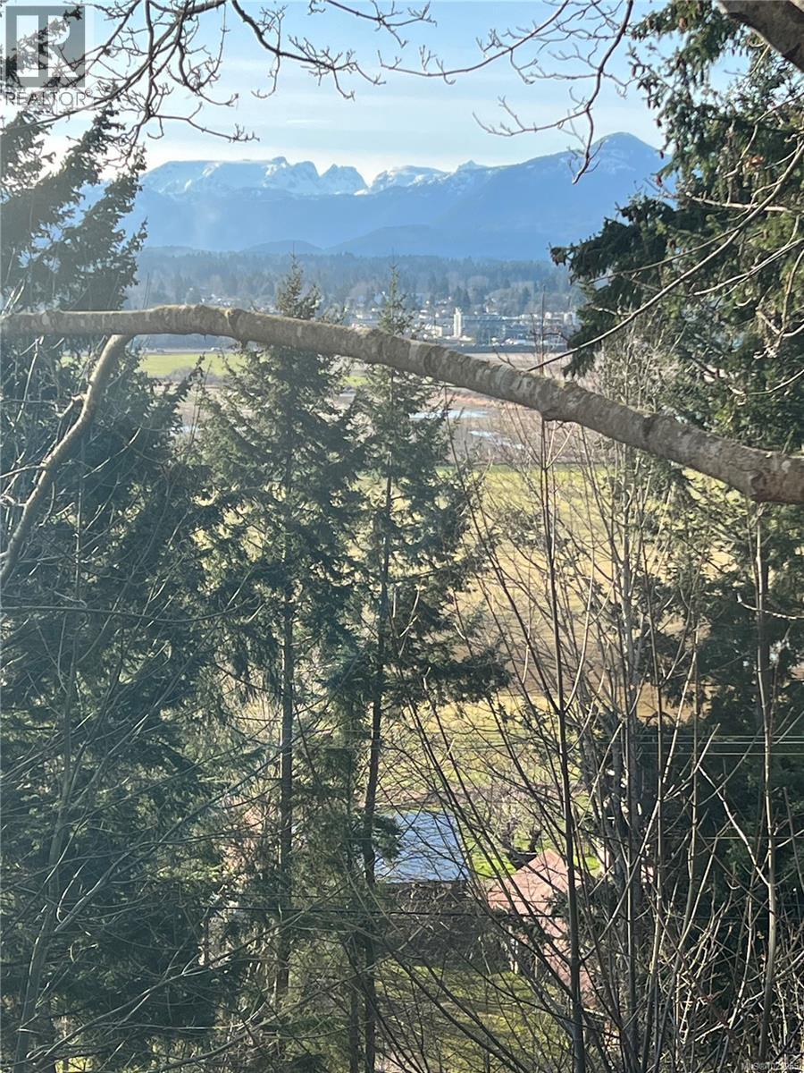 1940 Snowbird Lane, Courtenay