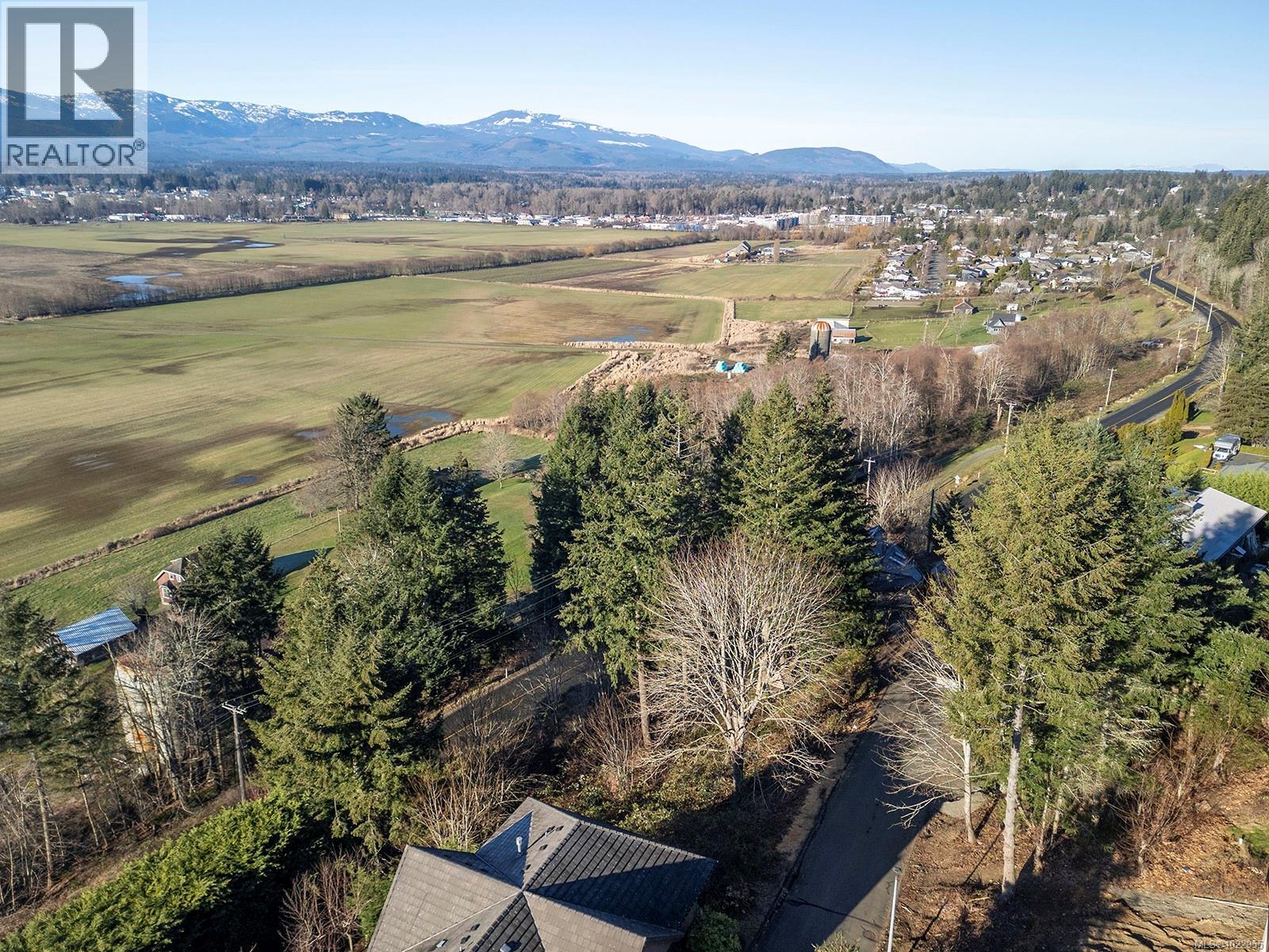 1940 Snowbird Lane, Courtenay