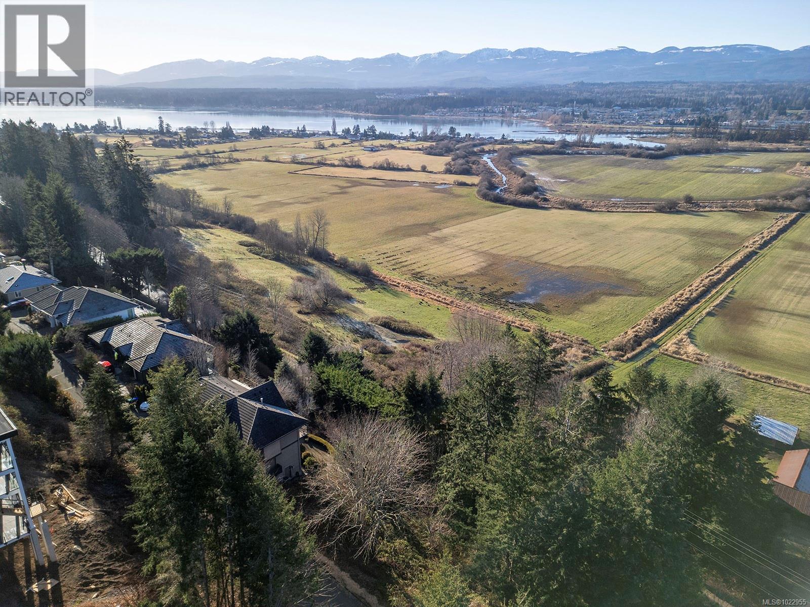 1940 Snowbird Lane, Courtenay