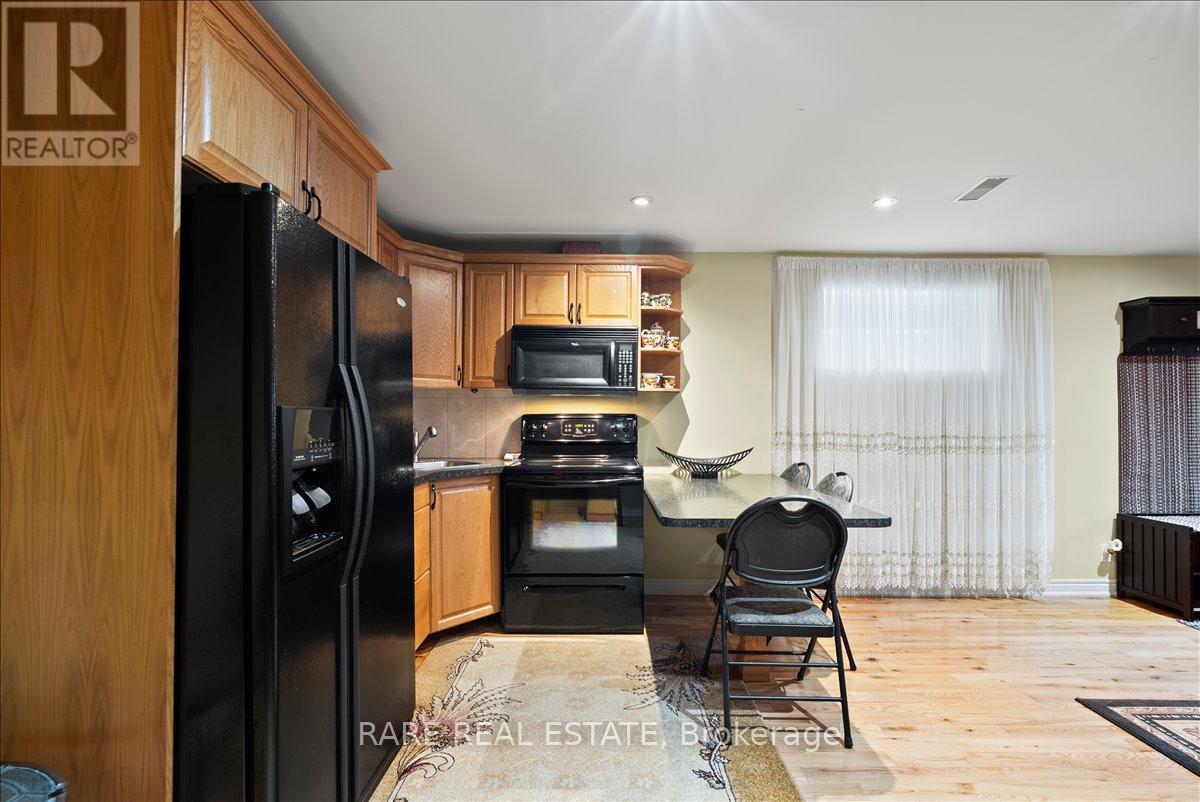 LOWER - 40 LLOYD GEORGE AVENUE - Photo 3 of 21, Toronto (Alderwood), Ontario