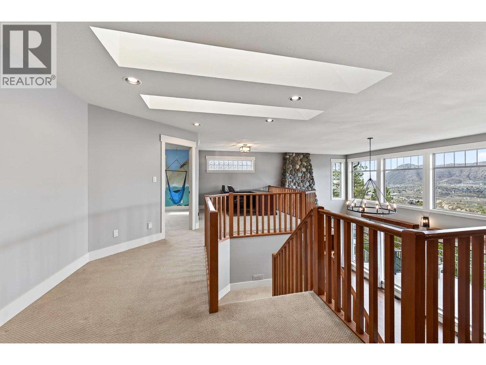 1990 KECHIKA STREET - 30