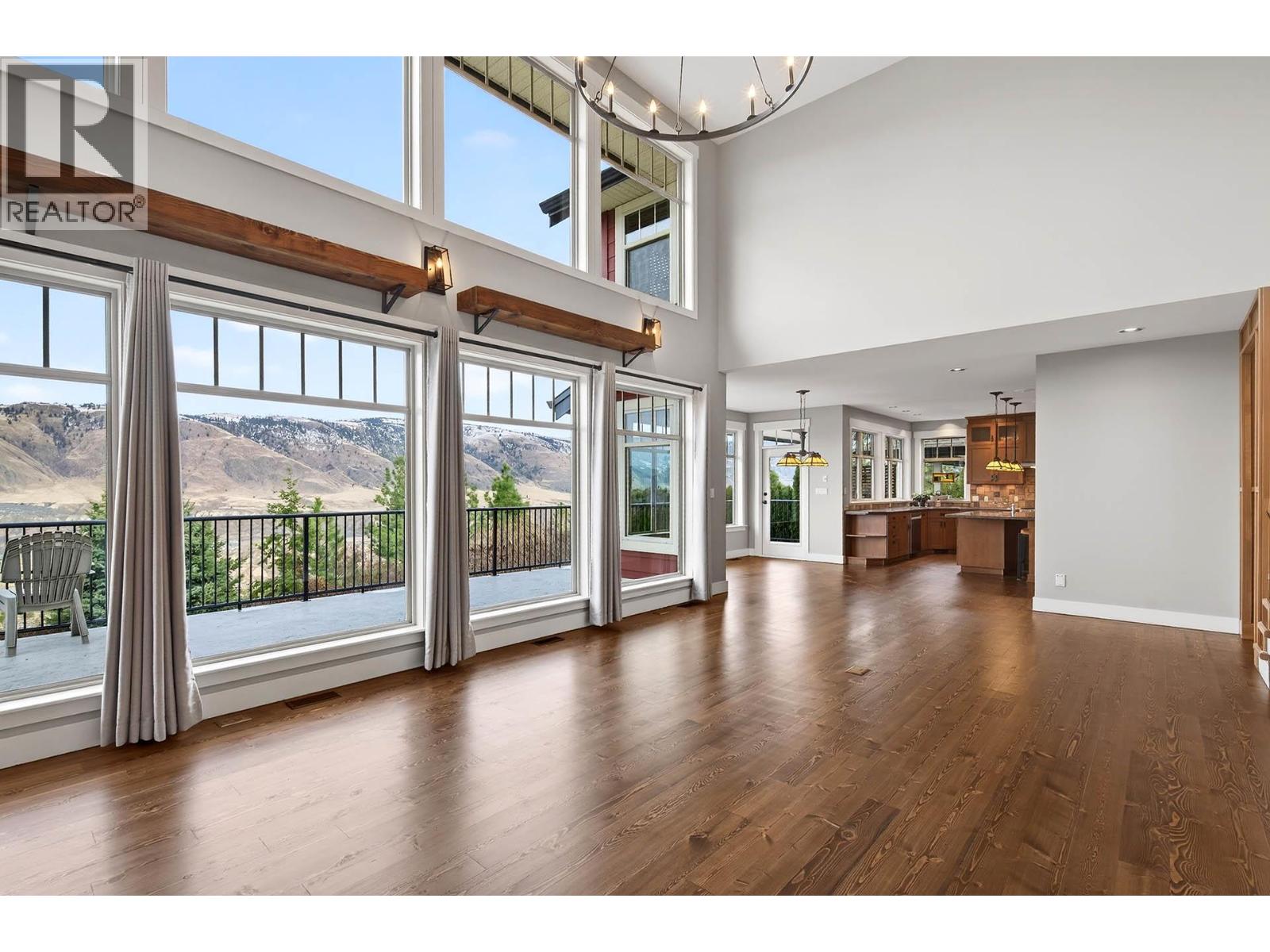 1990 KECHIKA STREET - 11