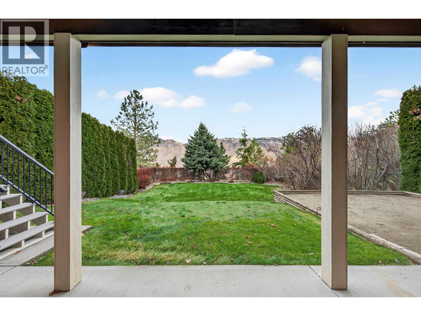 1990 KECHIKA STREET - 72