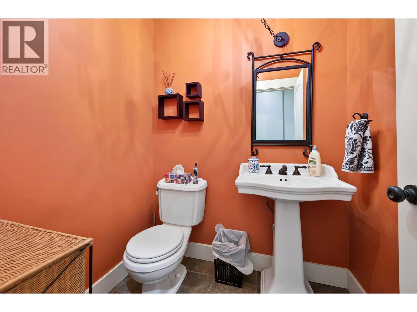 1990 KECHIKA STREET - 23