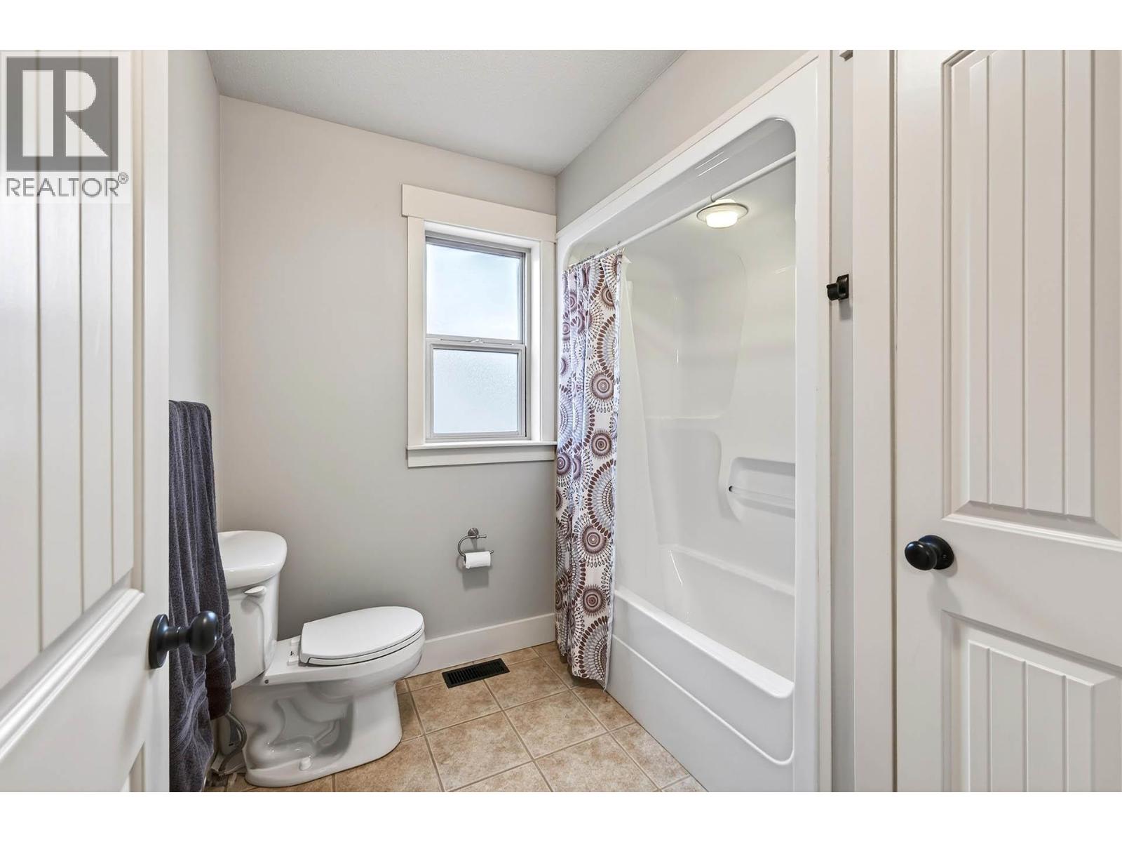 1990 KECHIKA STREET - 48