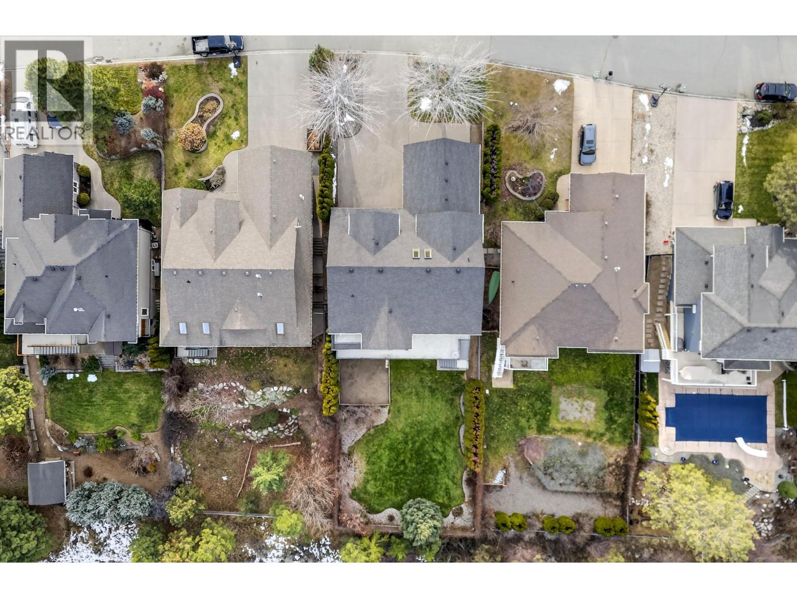 1990 KECHIKA STREET - 84