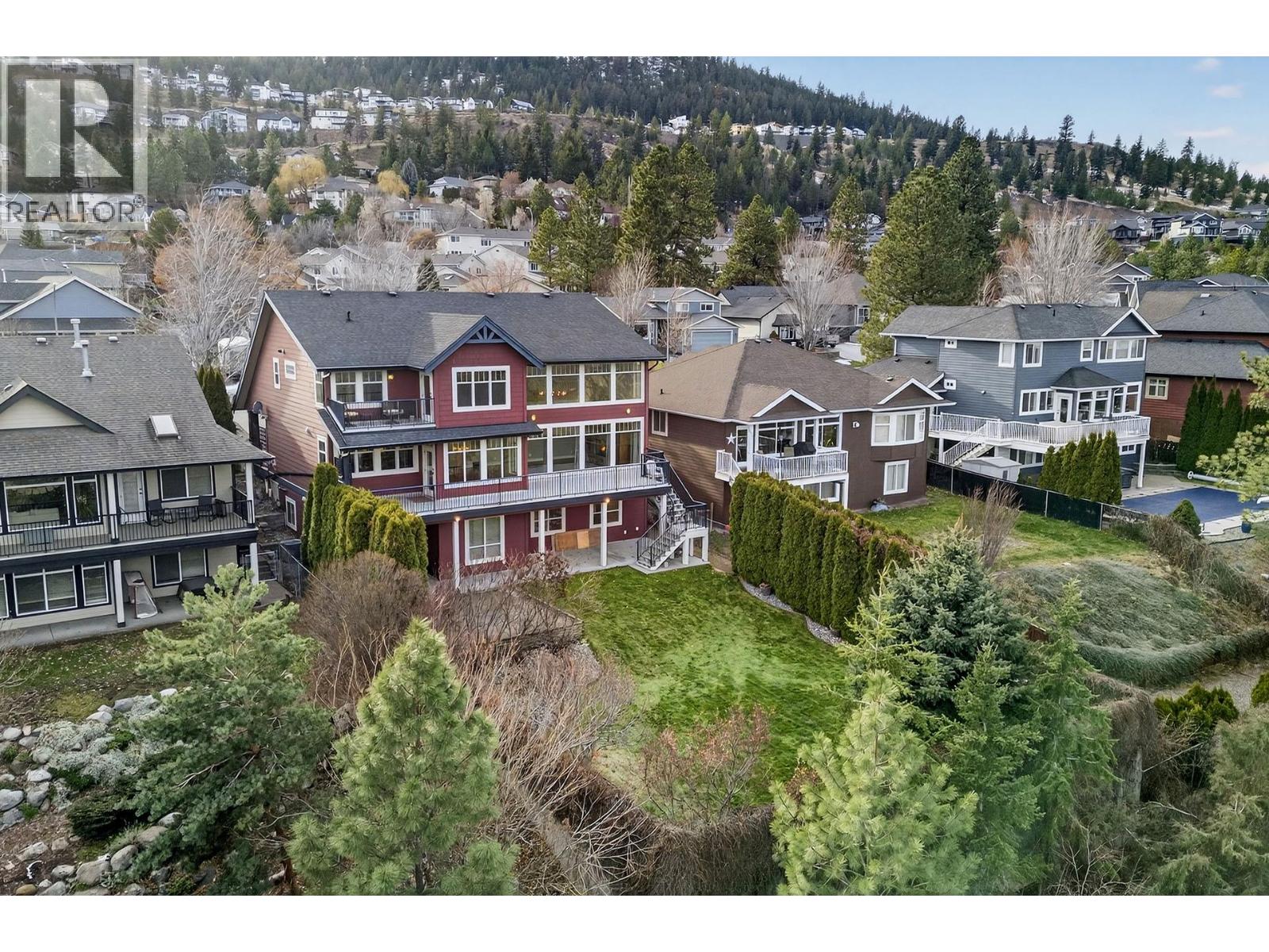 1990 KECHIKA STREET - 90