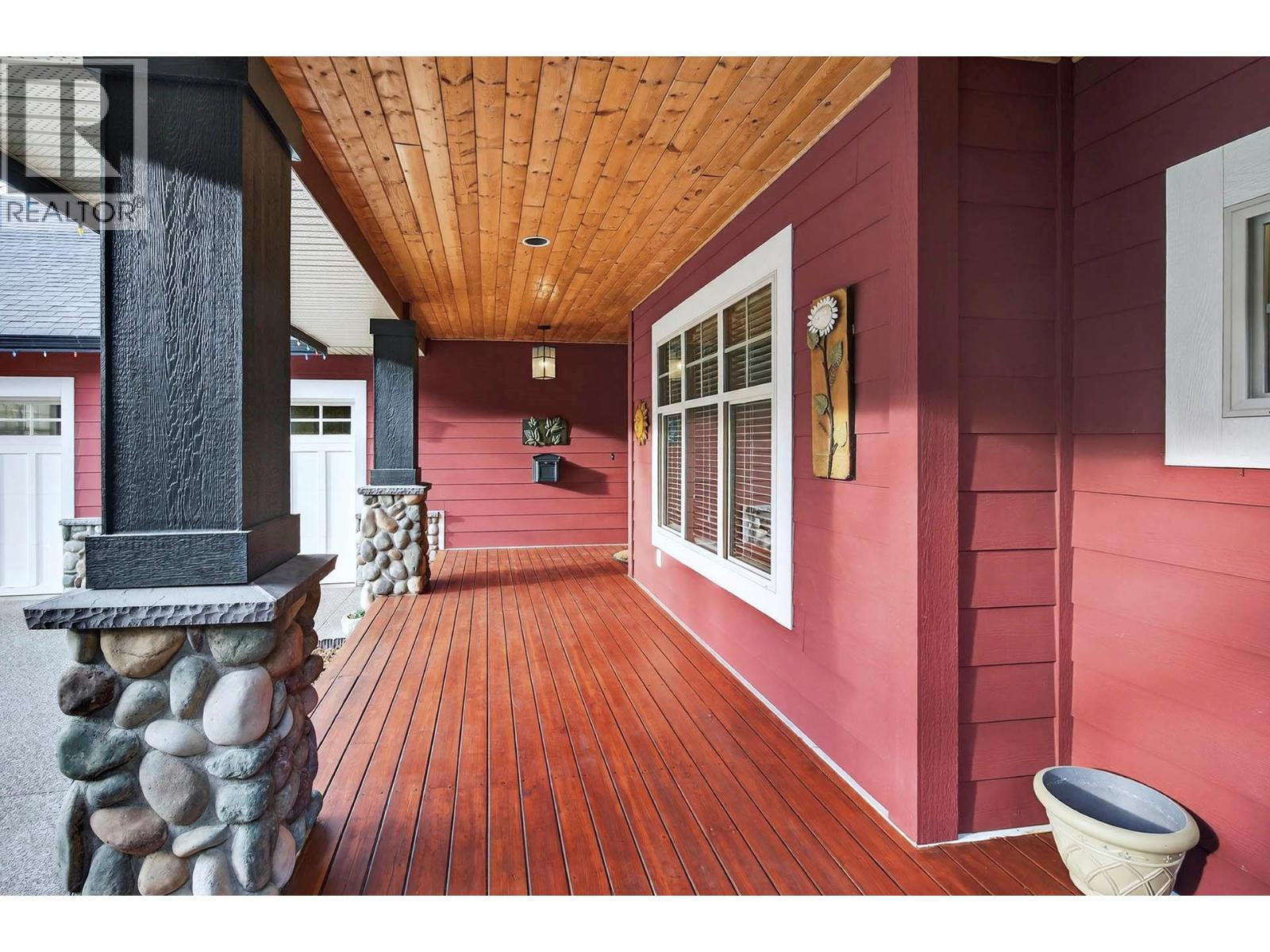 1990 KECHIKA STREET - 66