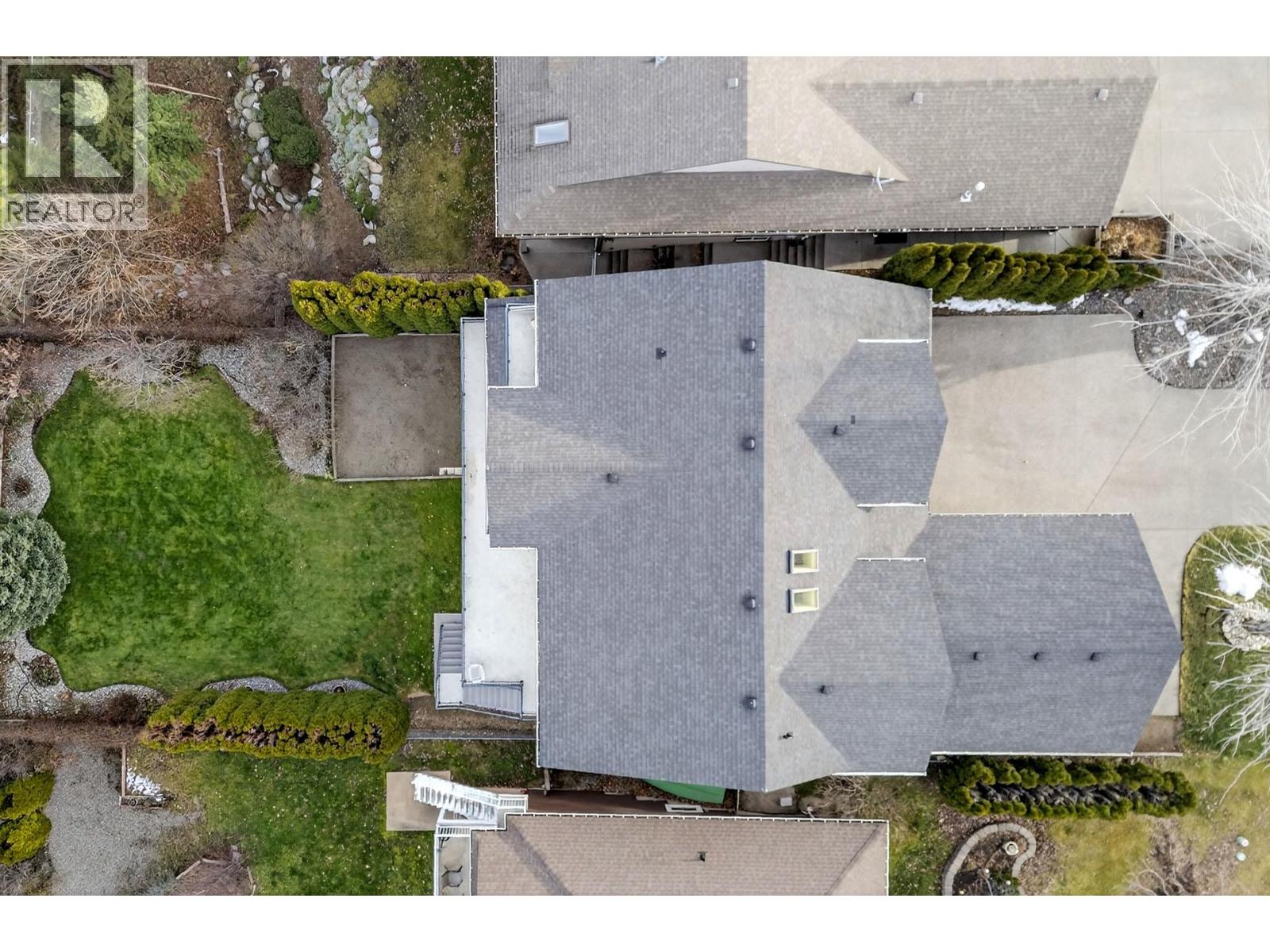 1990 KECHIKA STREET - 83