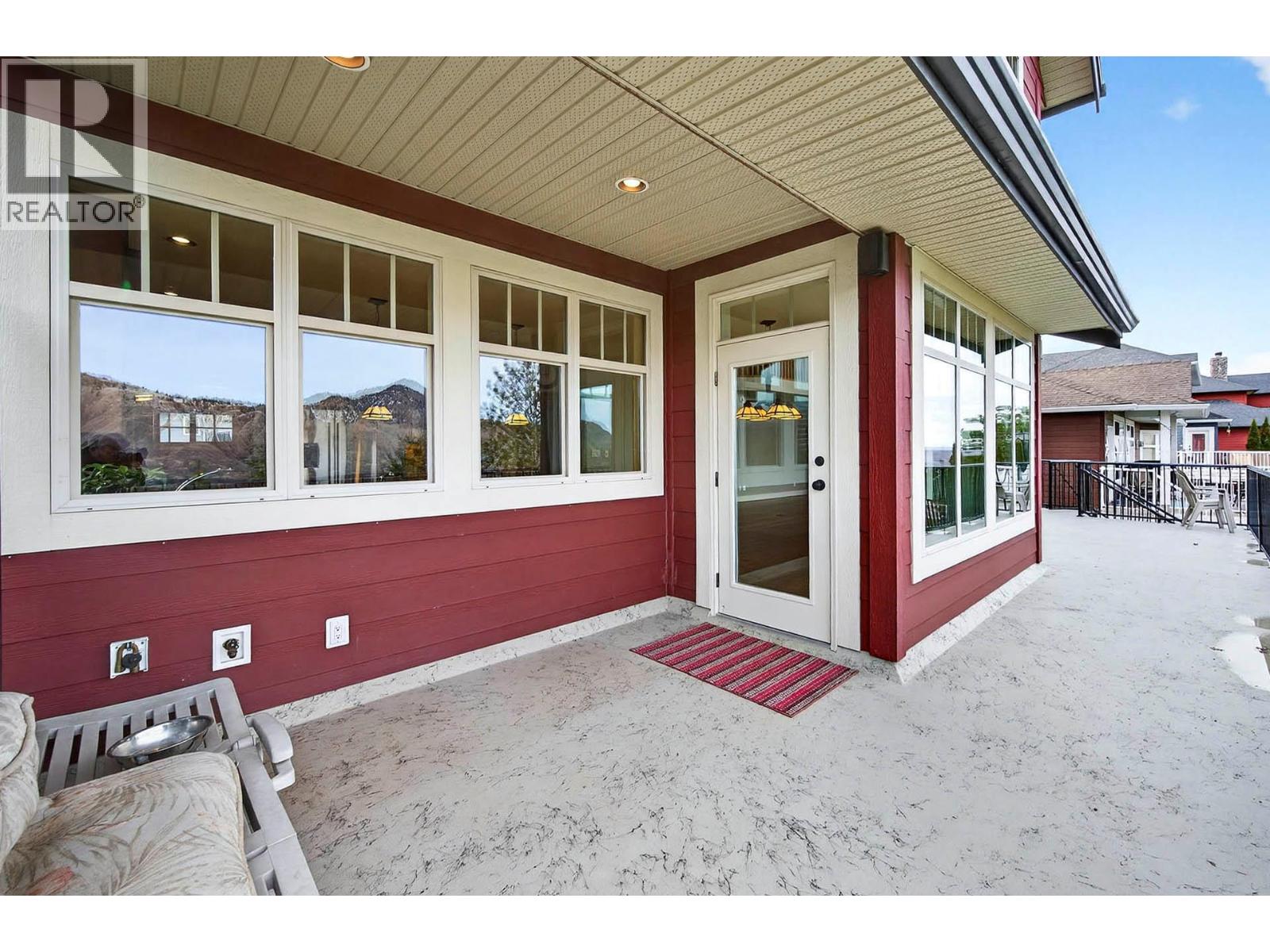 1990 KECHIKA STREET - 73