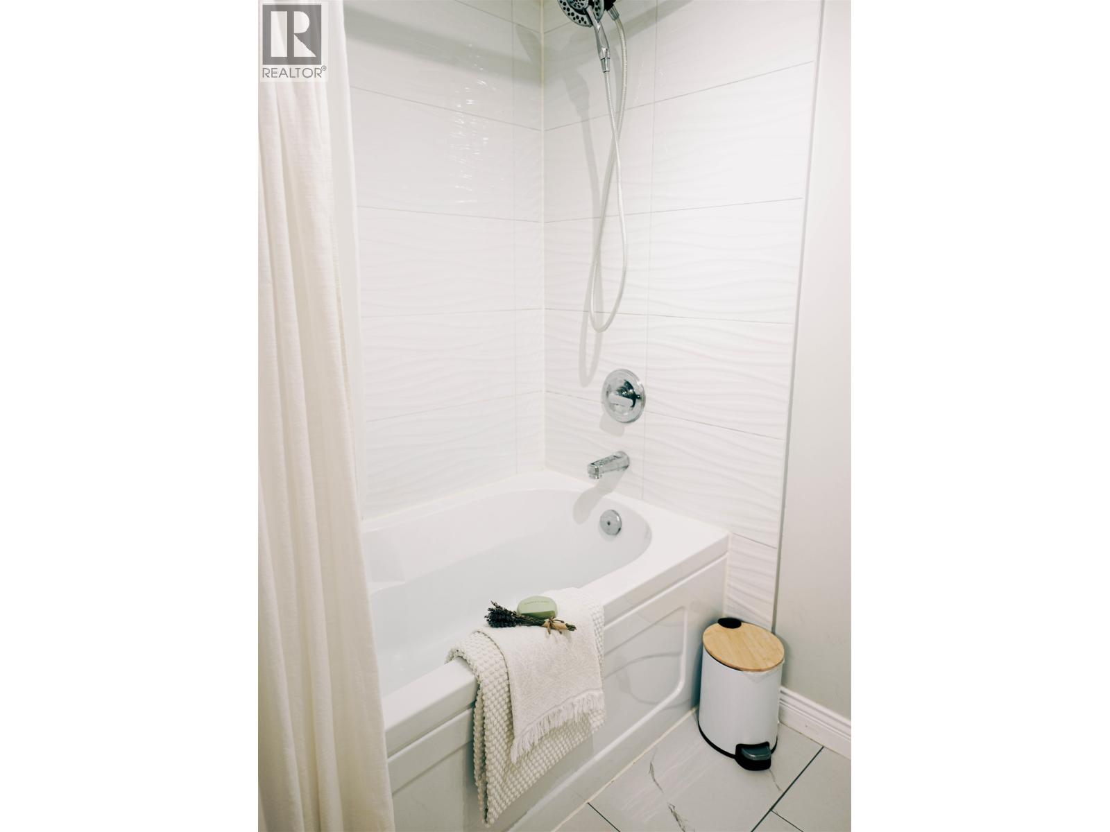 19 365 GINGER DRIVE, New Westminster