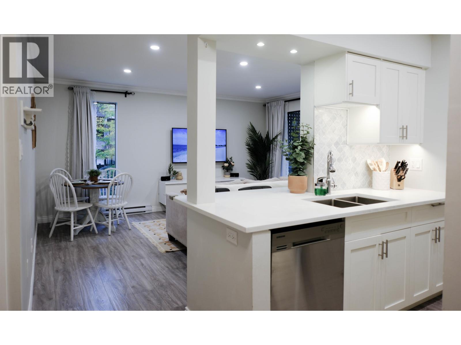 19 365 GINGER DRIVE, New Westminster