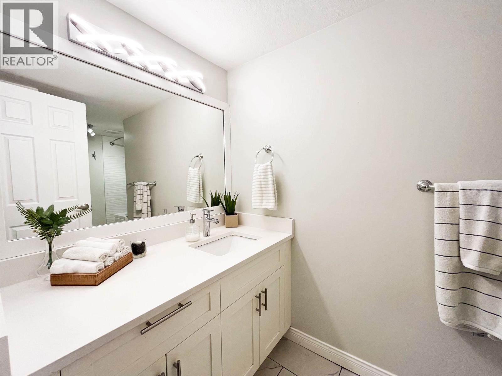 19 365 GINGER DRIVE, New Westminster