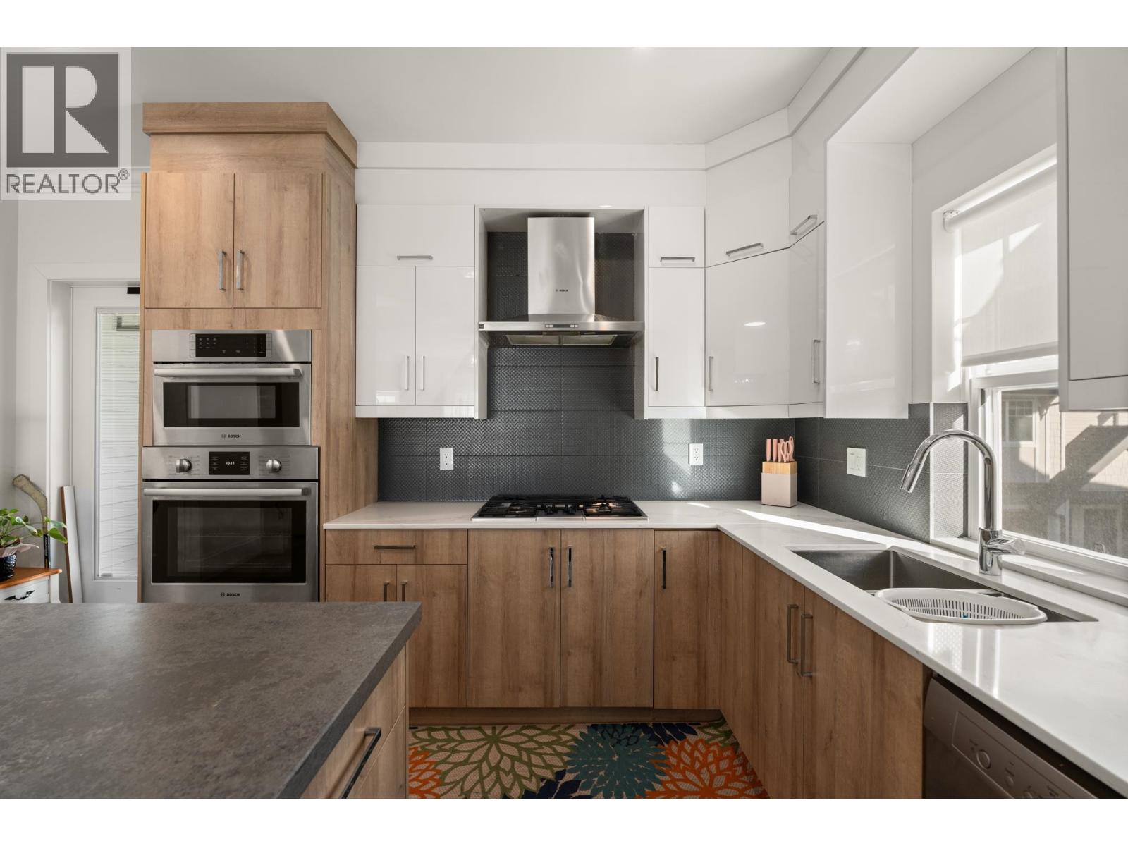 8 9219 WILLIAMS ROAD, Richmond